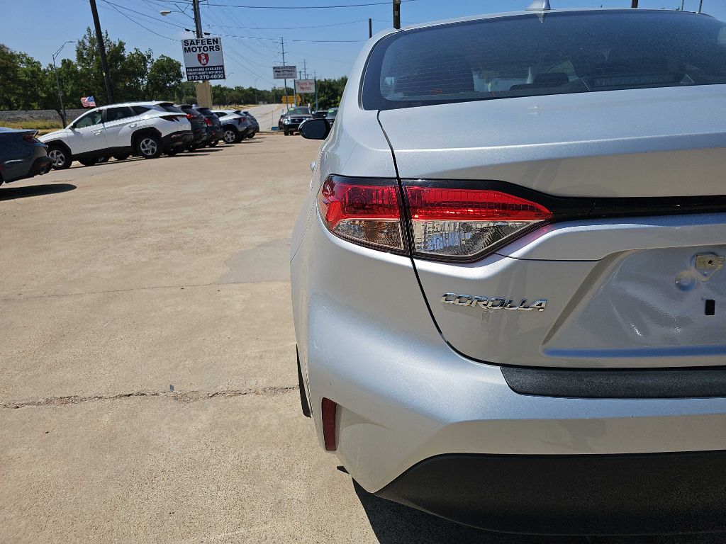 Photo 10 of this TOYOTA COROLLA