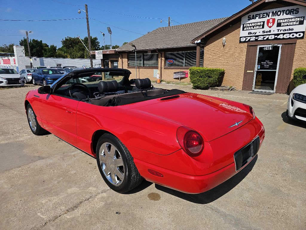 Photo 33 of this FORD THUNDERBIRD