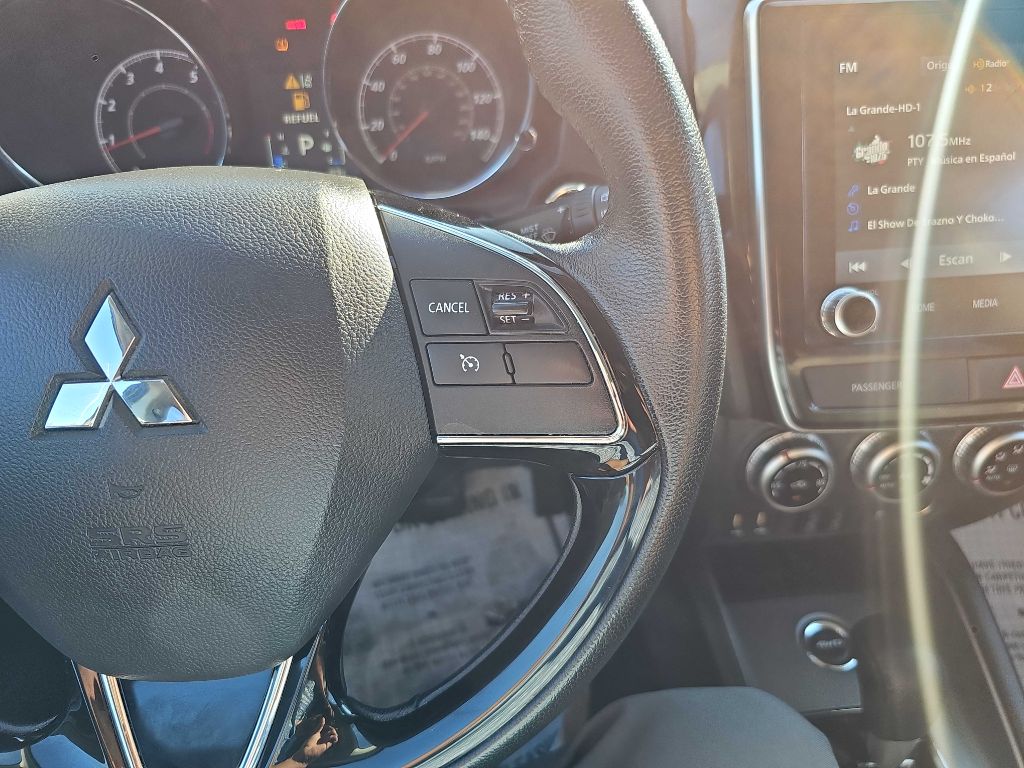Photo 24 of this MITSUBISHI OUTLANDER SPORT