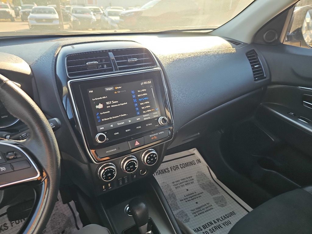 Photo 25 of this MITSUBISHI OUTLANDER SPORT