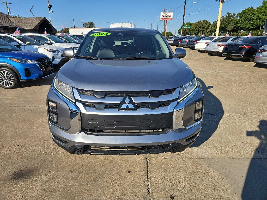Photo 6 of this MITSUBISHI OUTLANDER SPORT