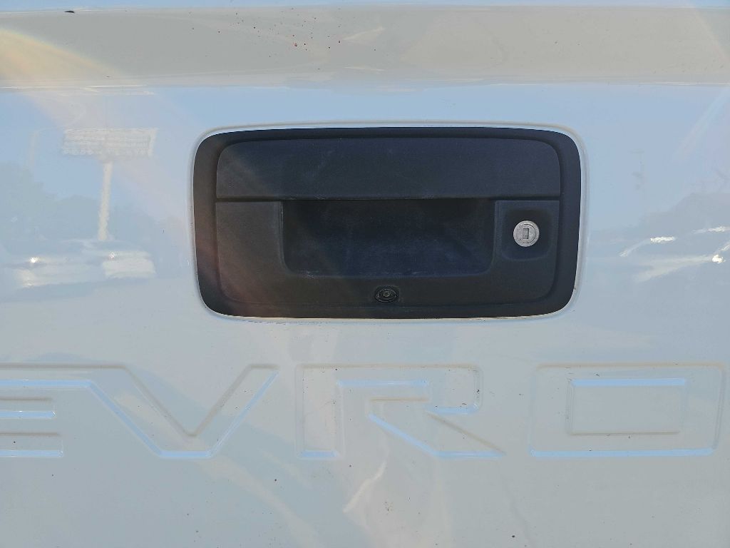 Photo 13 of this CHEVROLET COLORADO