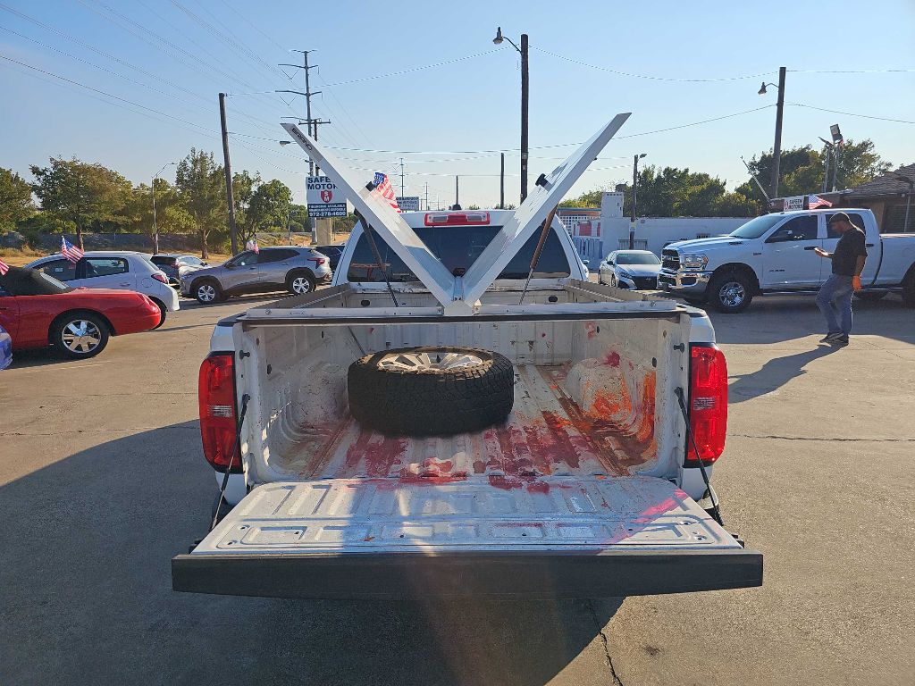 Photo 11 of this CHEVROLET COLORADO