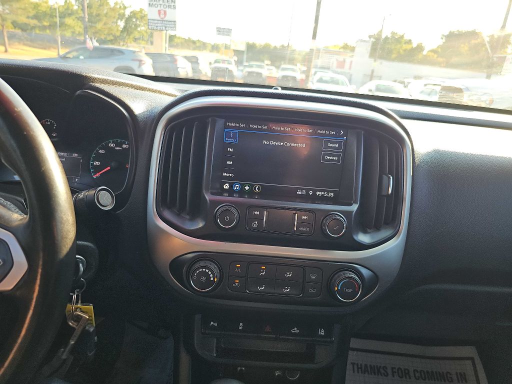 Photo 28 of this CHEVROLET COLORADO