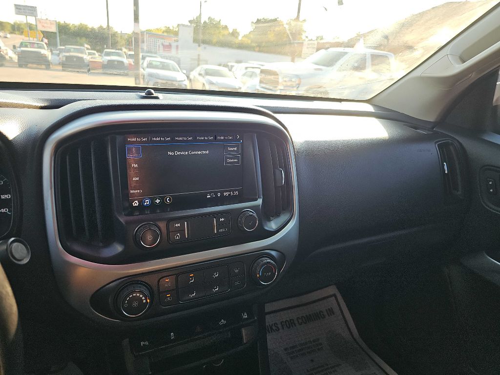 Photo 26 of this CHEVROLET COLORADO