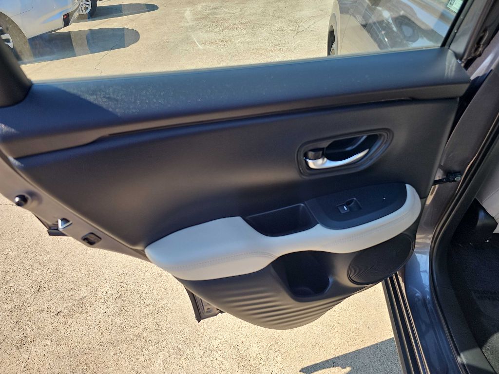 Photo 15 of this HONDA HR-V