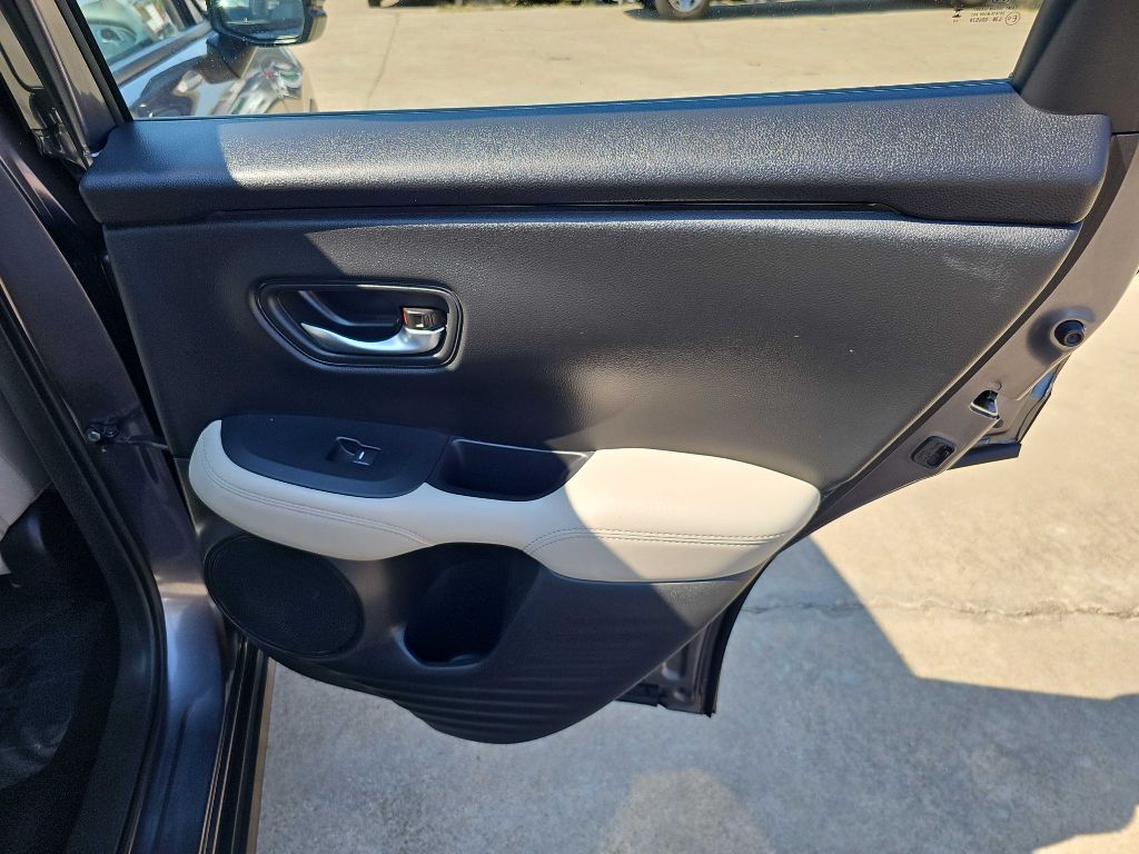 Photo 16 of this HONDA HR-V