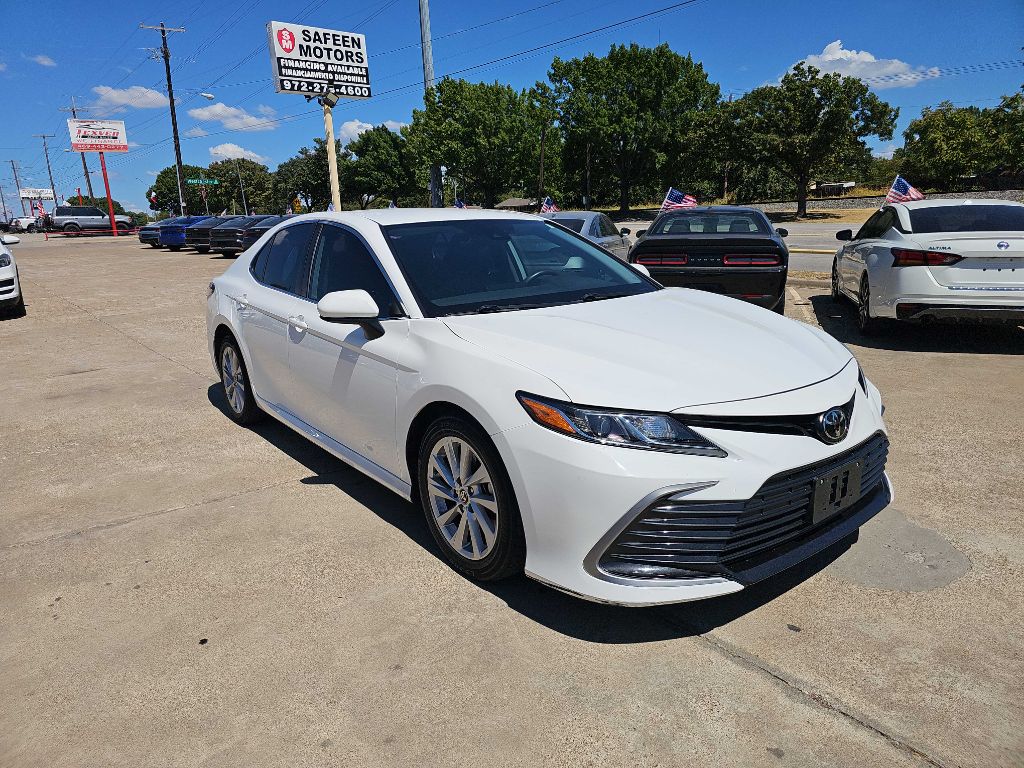 White 2021 Toyota Camry Sedan Front-Wheel Drive Automatic