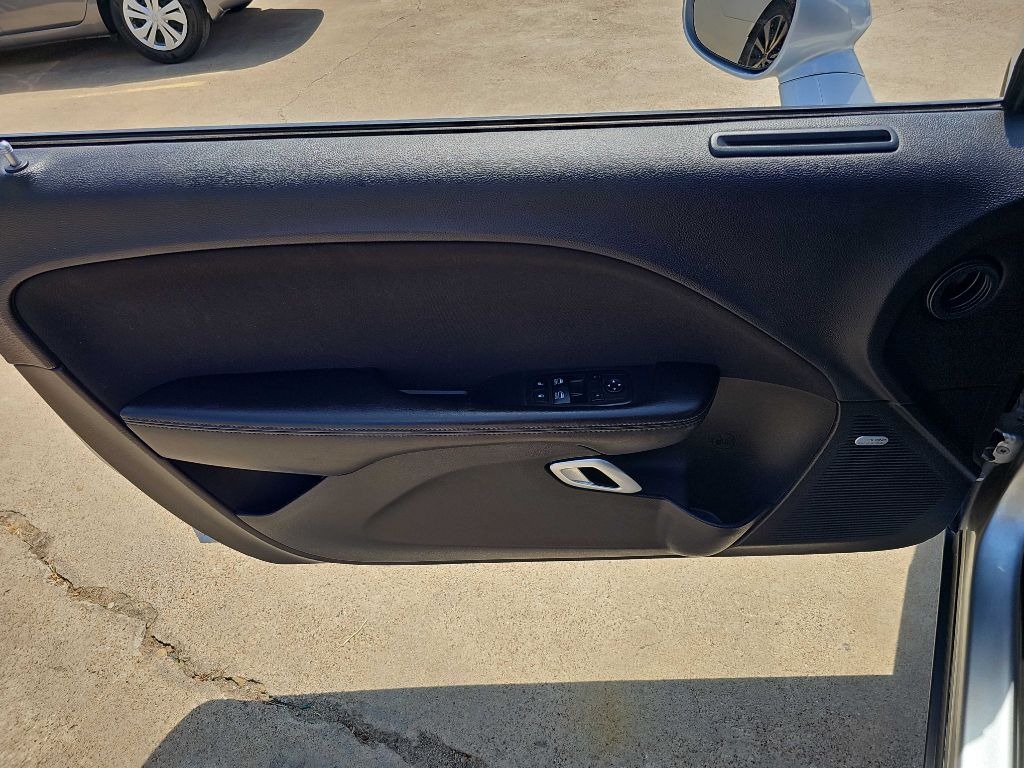 Photo 11 of this DODGE CHALLENGER