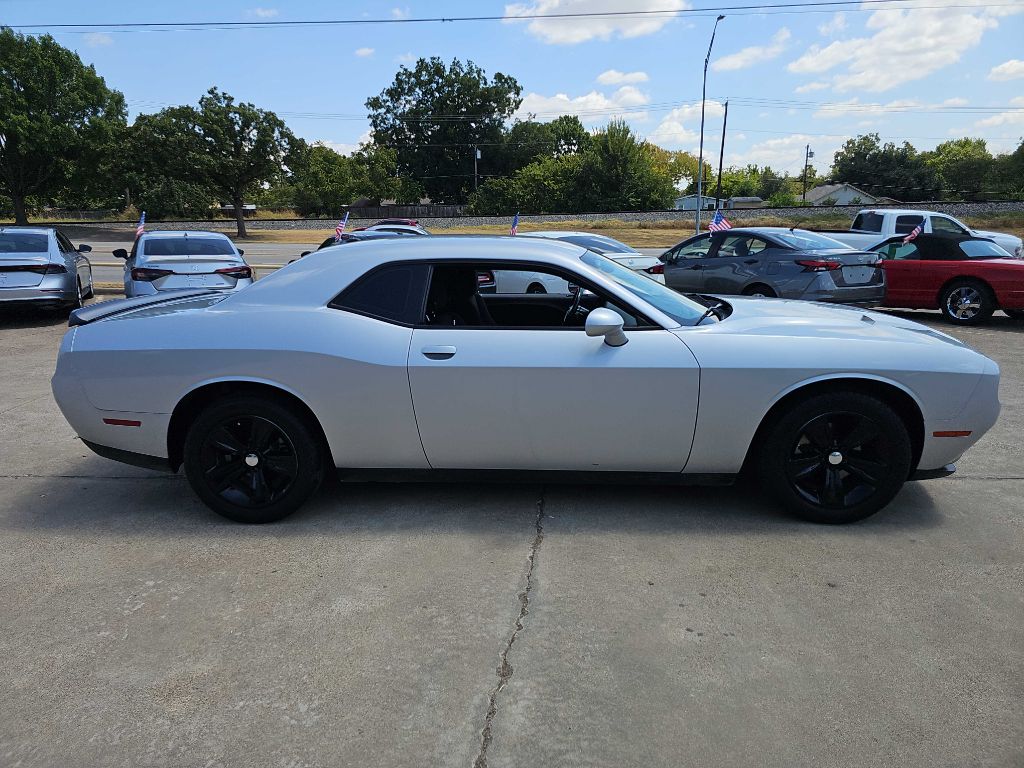 Photo 2 of this DODGE CHALLENGER