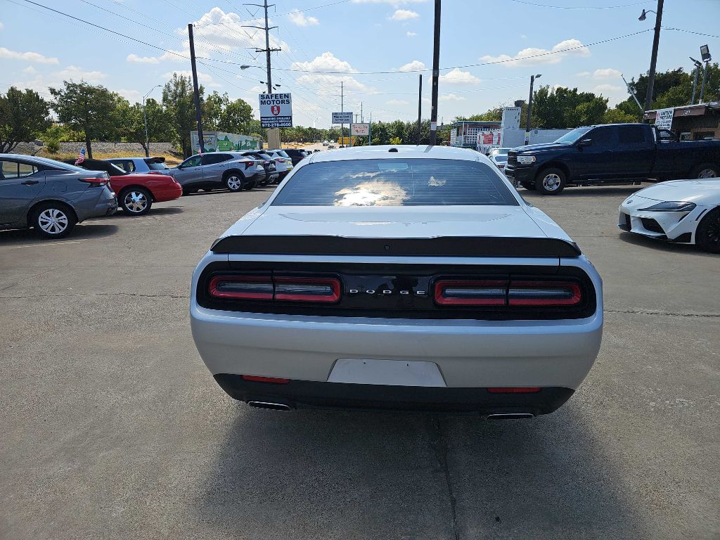 Photo 6 of this DODGE CHALLENGER