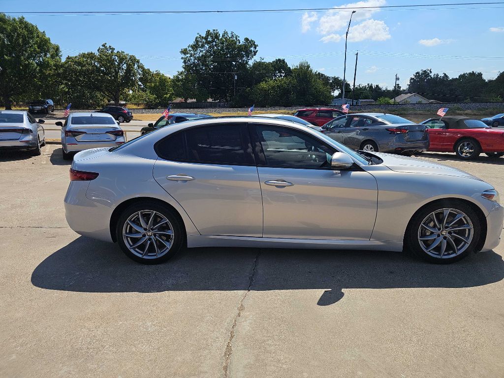 Photo 4 of this ALFA ROMEO GIULIA