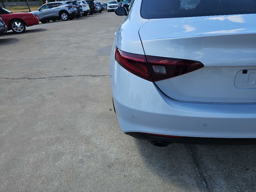 Photo 12 of this ALFA ROMEO GIULIA