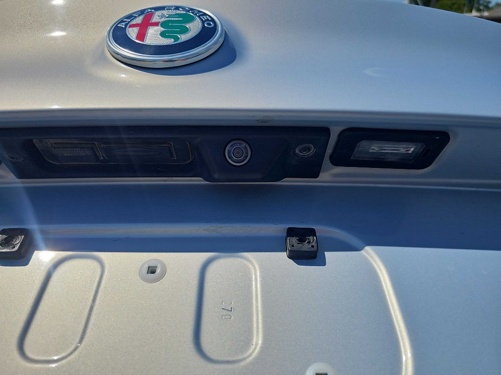 Photo 36 of this ALFA ROMEO GIULIA