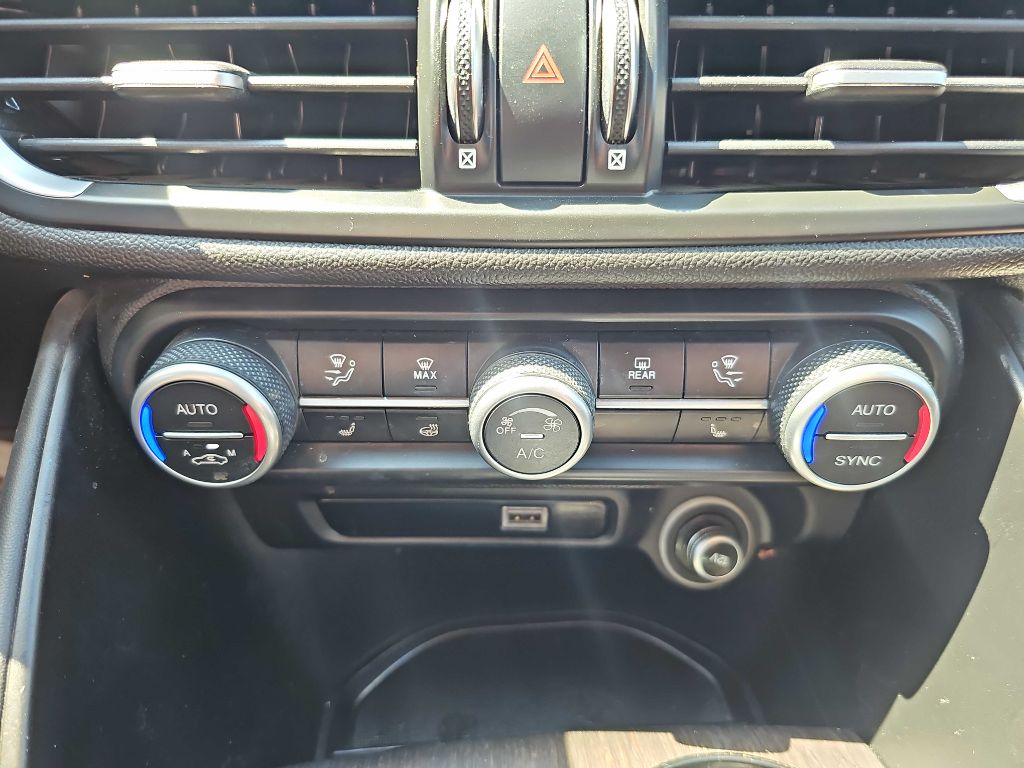 Photo 31 of this ALFA ROMEO GIULIA