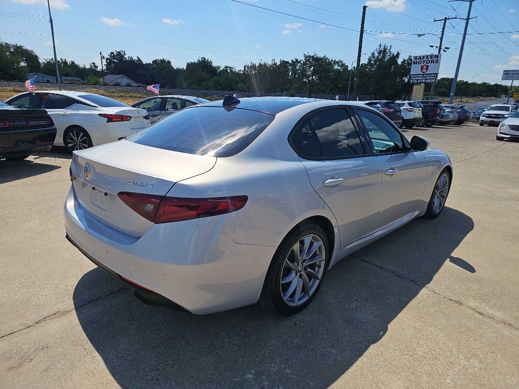 Photo 5 of this ALFA ROMEO GIULIA