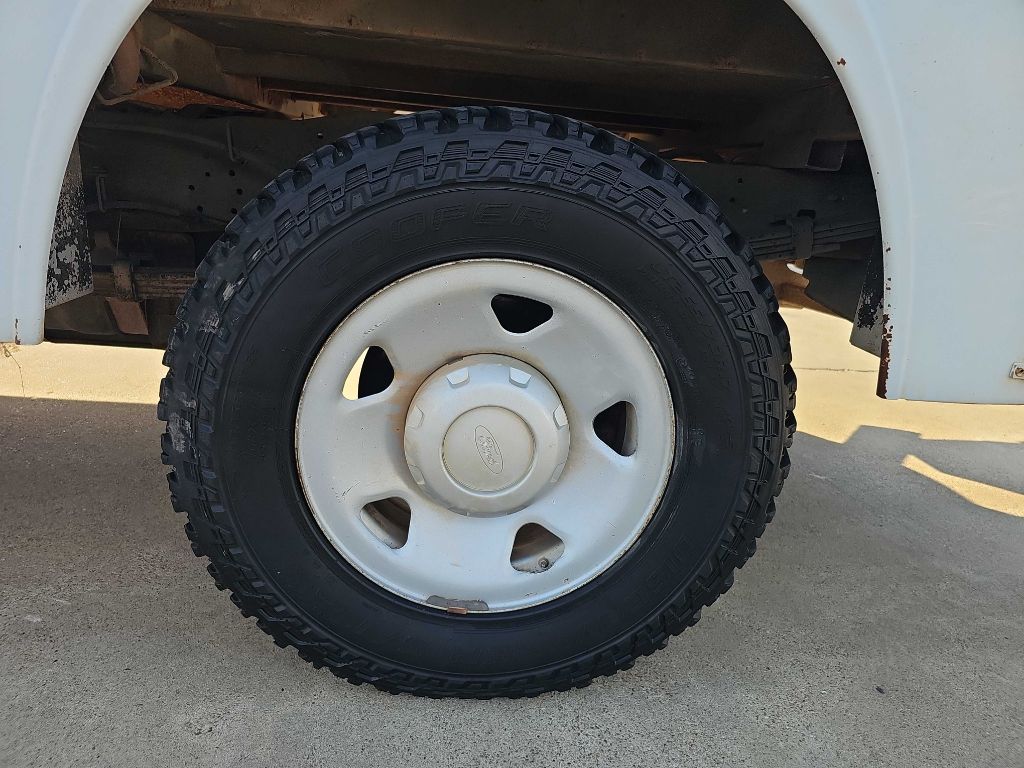 Photo 12 of this FORD F250