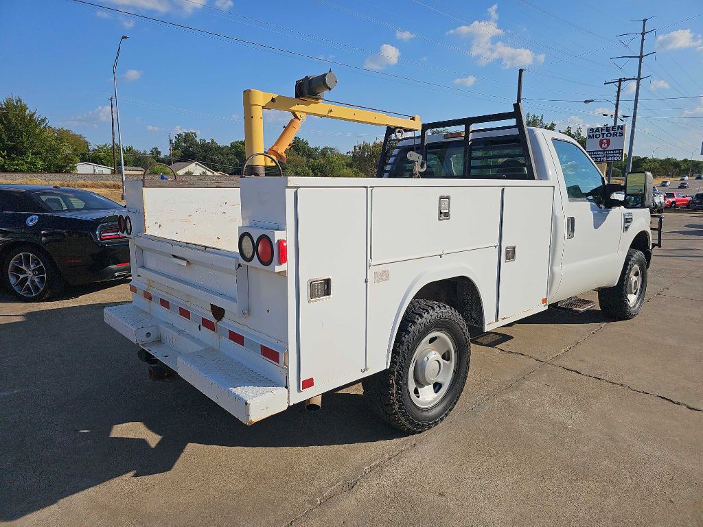 Photo 3 of this FORD F250