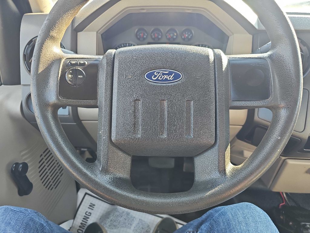 Photo 24 of this FORD F250