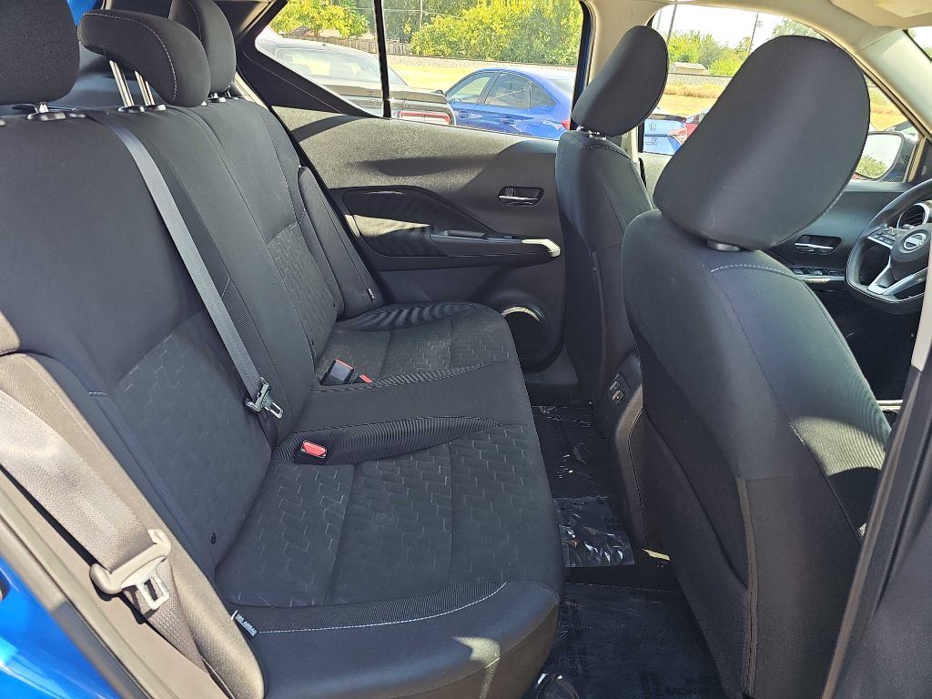 Photo 16 of this NISSAN KICKS