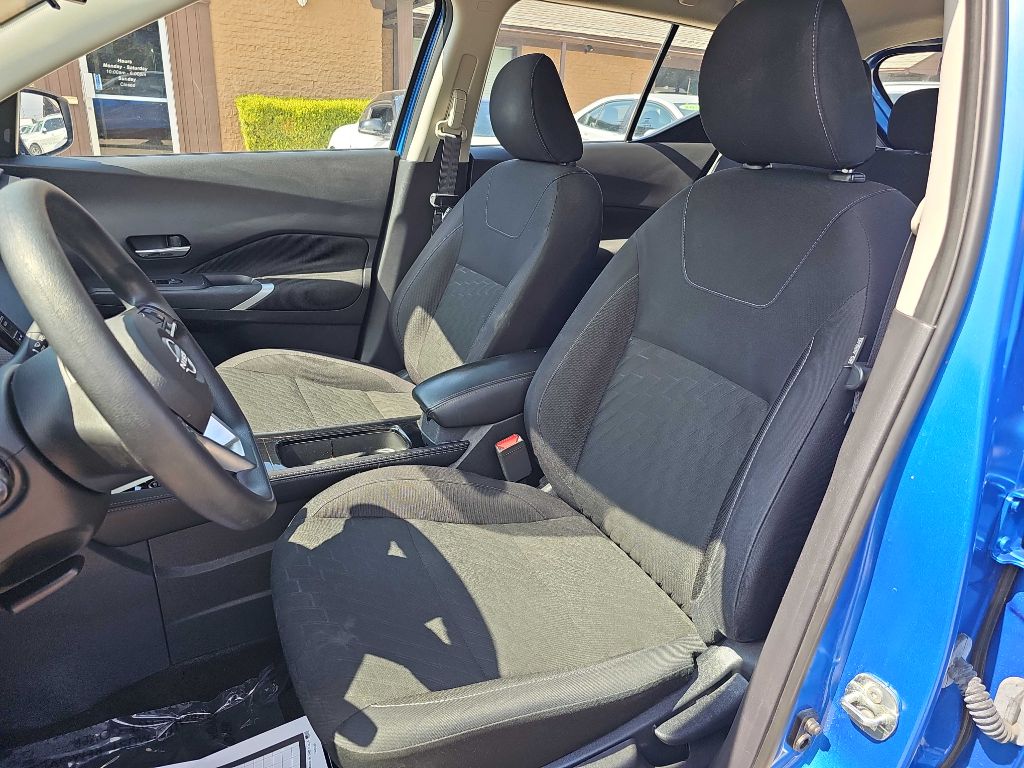 Photo 12 of this NISSAN KICKS