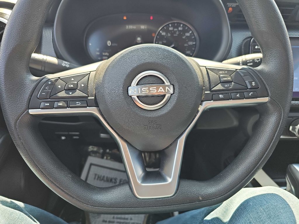 Photo 19 of this NISSAN KICKS