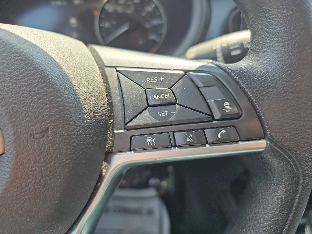 Photo 21 of this NISSAN KICKS
