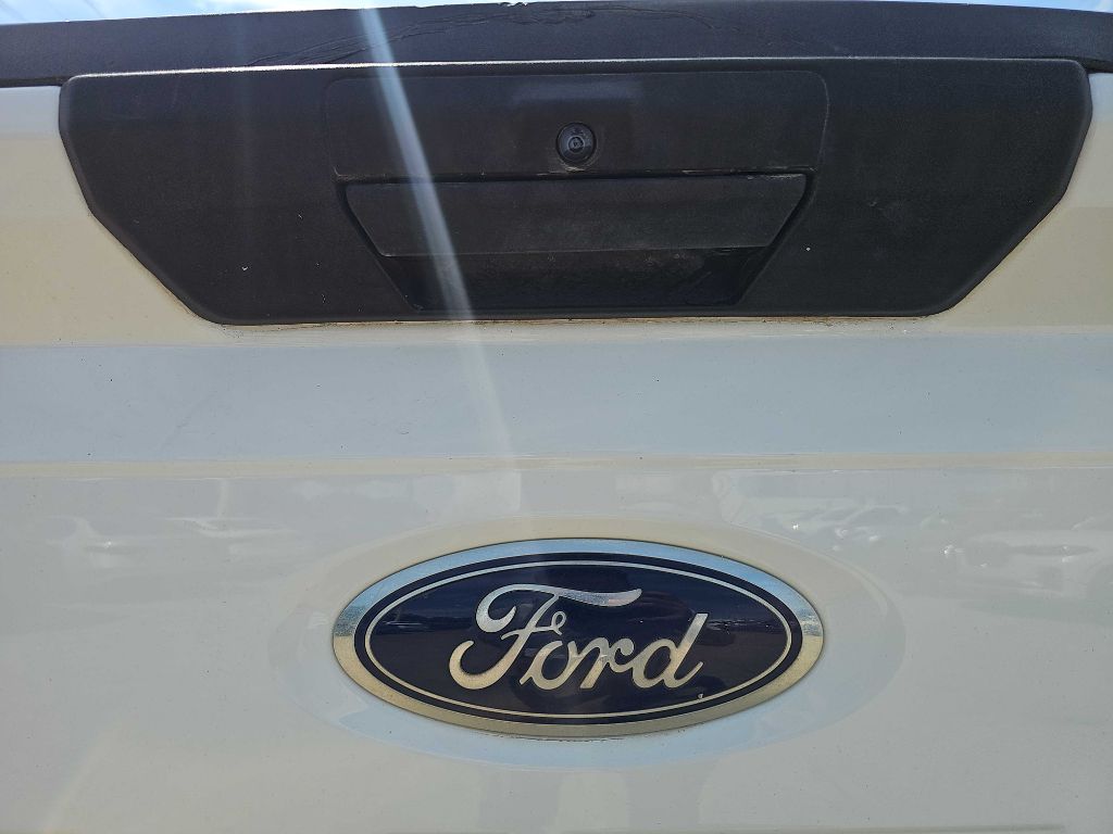 Photo 30 of this FORD F150