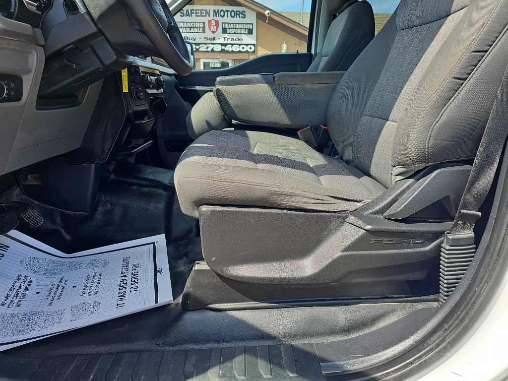 Photo 21 of this FORD F150