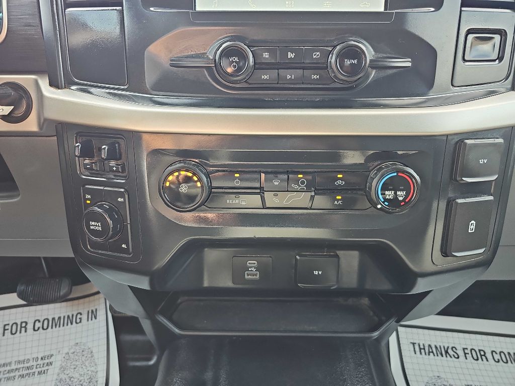 Photo 27 of this FORD F150