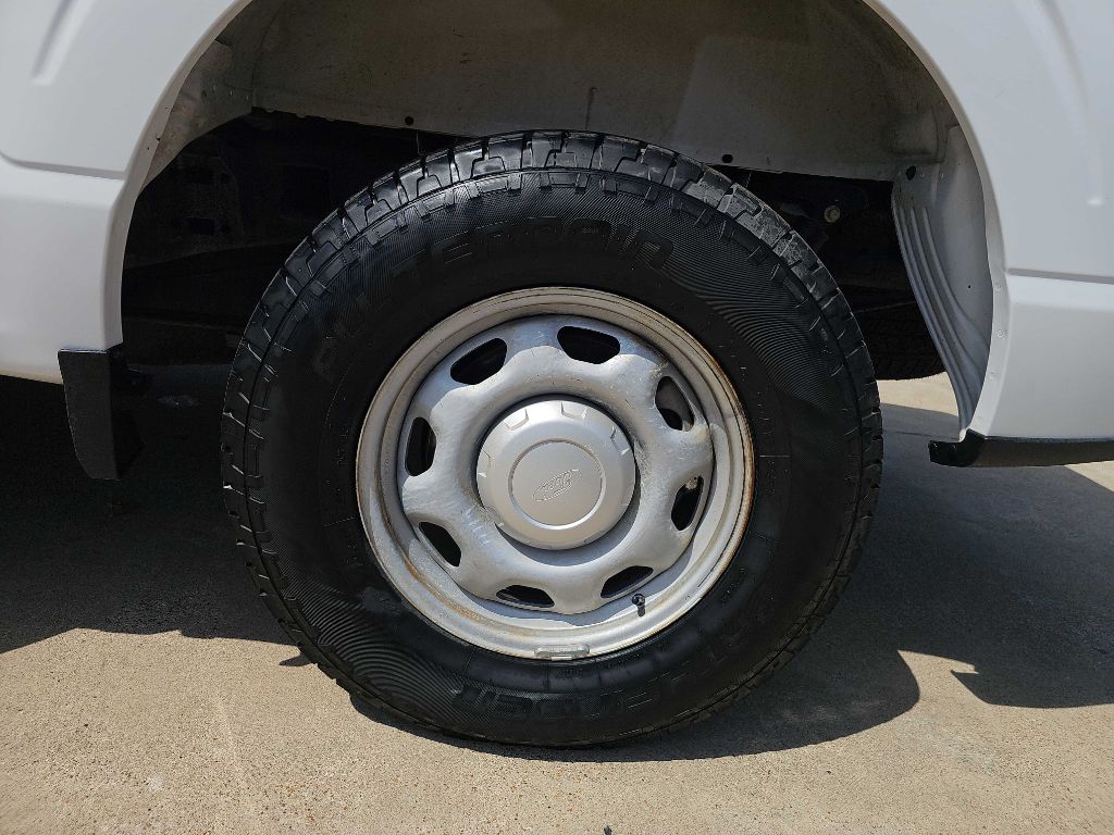 Photo 11 of this FORD F150