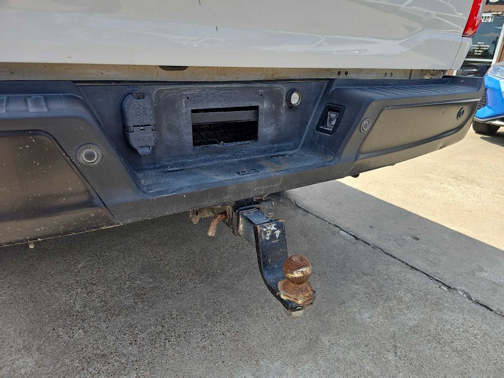 Photo 33 of this FORD F150
