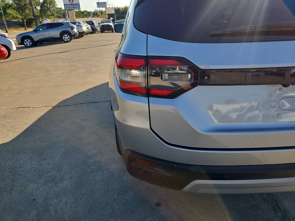 Photo 10 of this HONDA PILOT