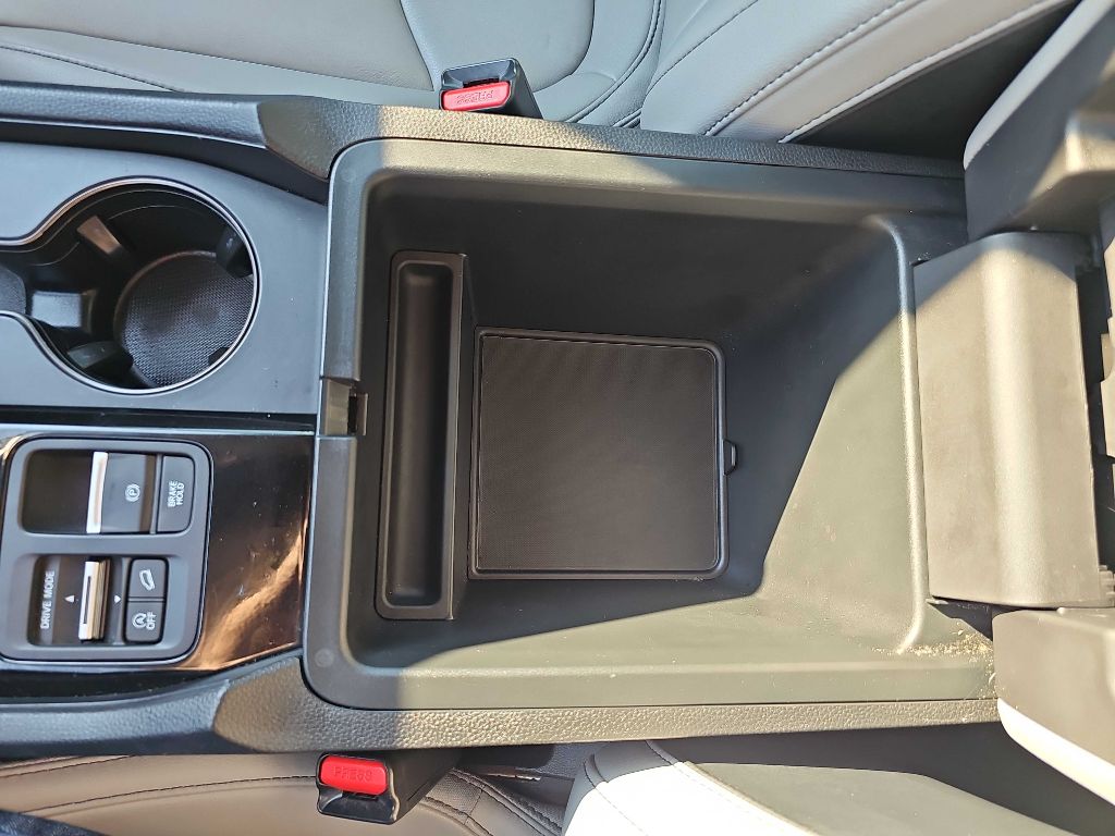 Photo 37 of this HONDA PILOT