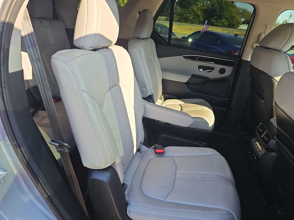Photo 18 of this HONDA PILOT