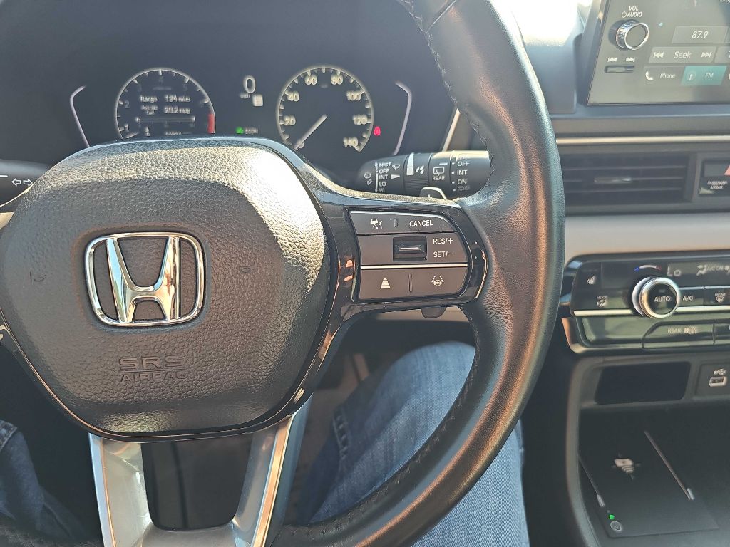 Photo 26 of this HONDA PILOT