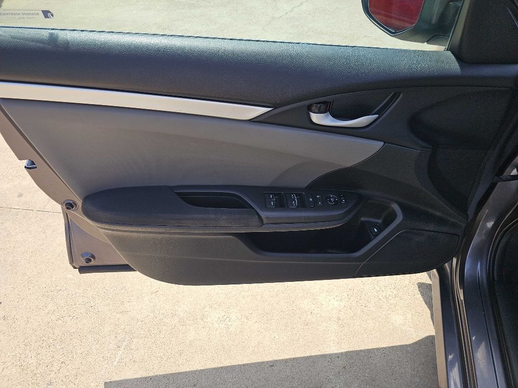Photo 13 of this HONDA CIVIC