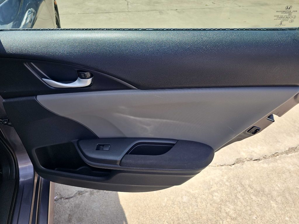 Photo 17 of this HONDA CIVIC
