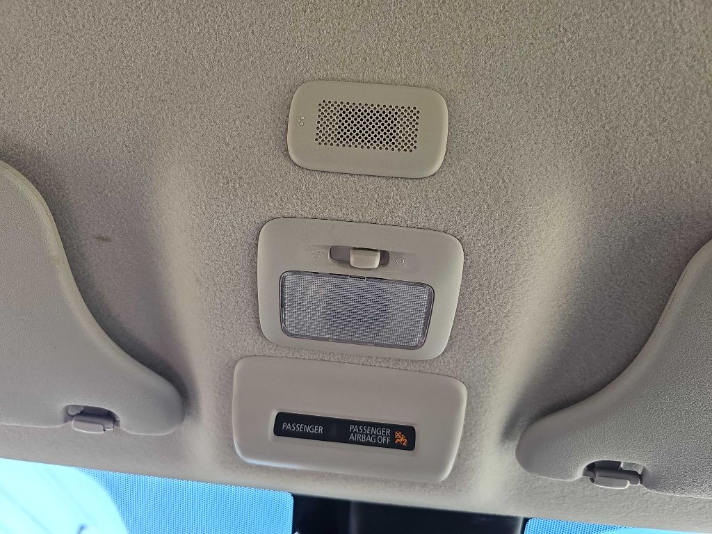 Photo 30 of this MITSUBISHI MIRAGE