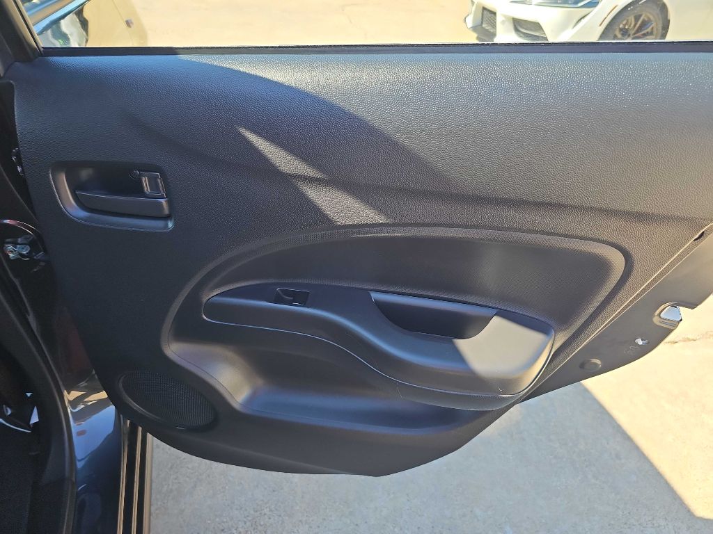 Photo 16 of this MITSUBISHI MIRAGE