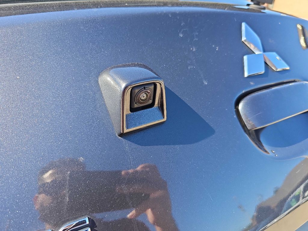 Photo 32 of this MITSUBISHI MIRAGE