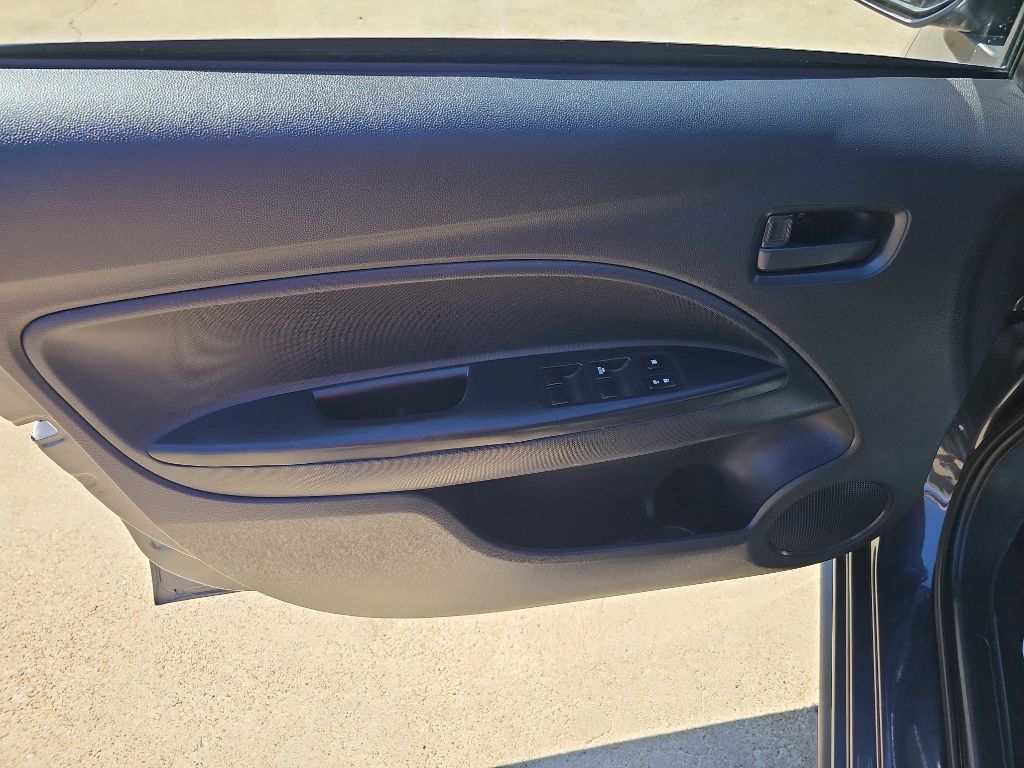 Photo 13 of this MITSUBISHI MIRAGE