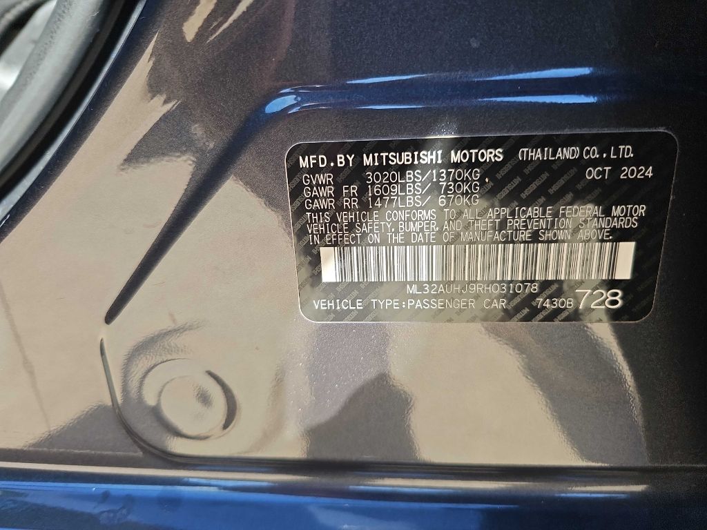 Photo 33 of this MITSUBISHI MIRAGE