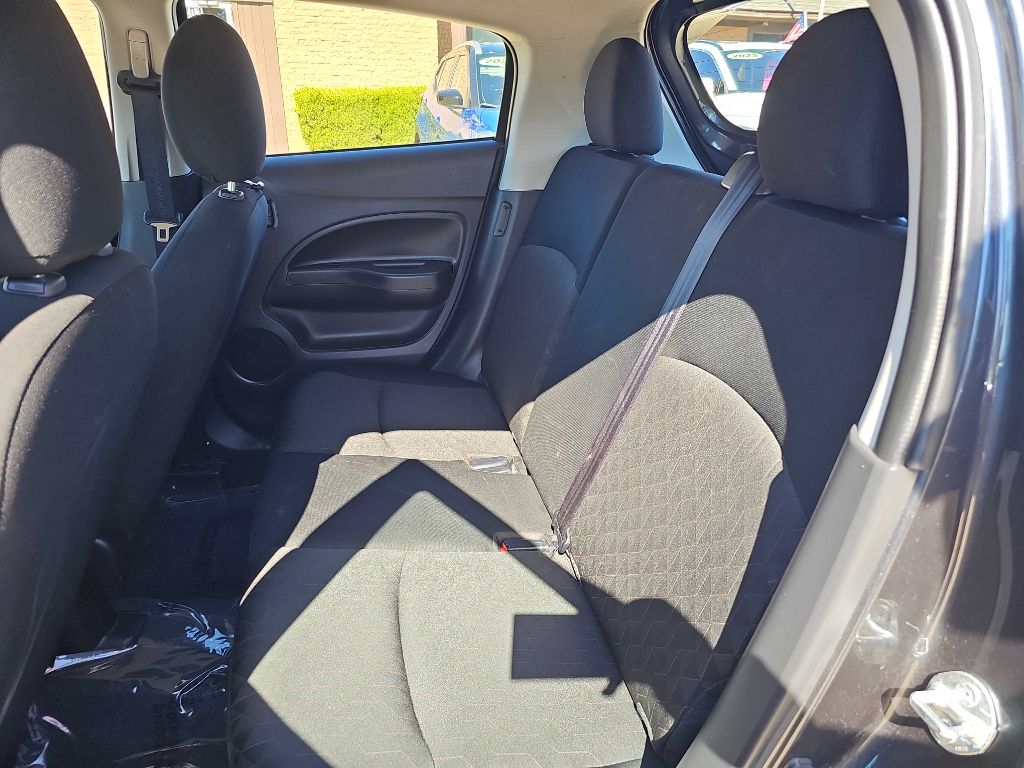Photo 17 of this MITSUBISHI MIRAGE