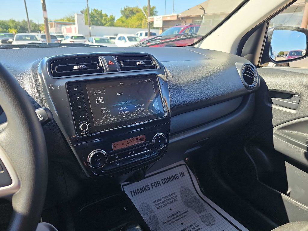 Photo 26 of this MITSUBISHI MIRAGE