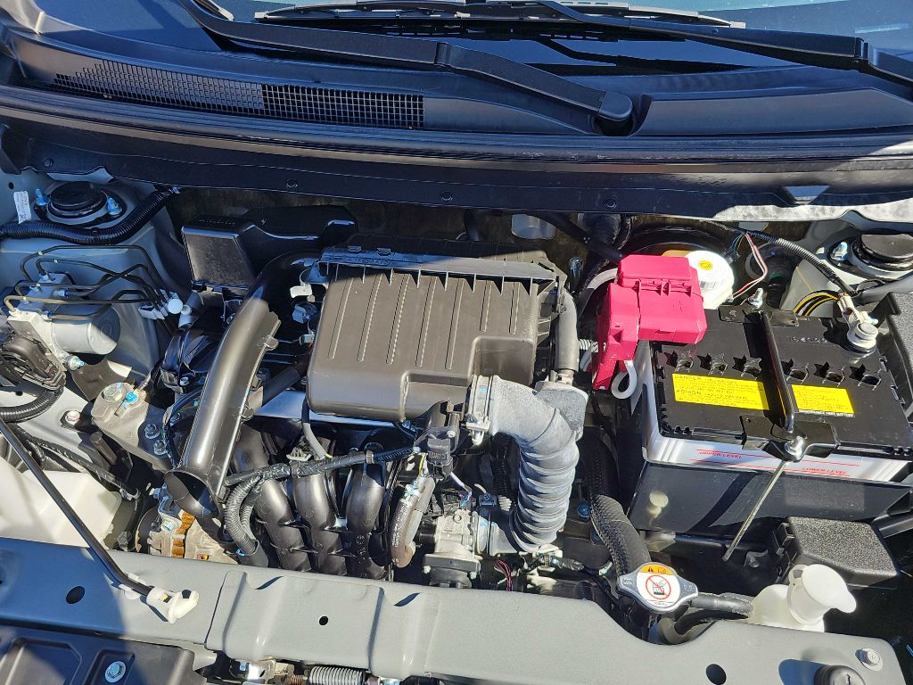 Photo 34 of this MITSUBISHI MIRAGE