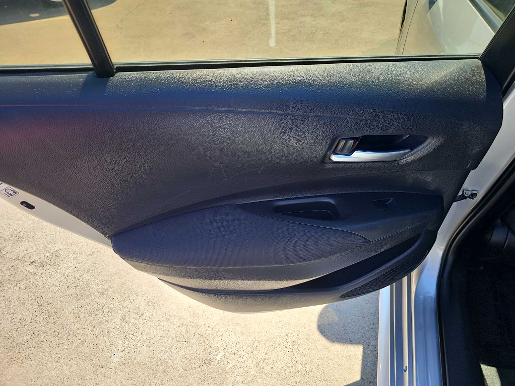 Photo 13 of this TOYOTA COROLLA