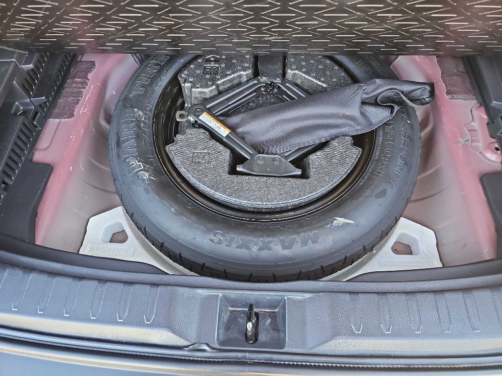 Photo 36 of this TOYOTA RAV4