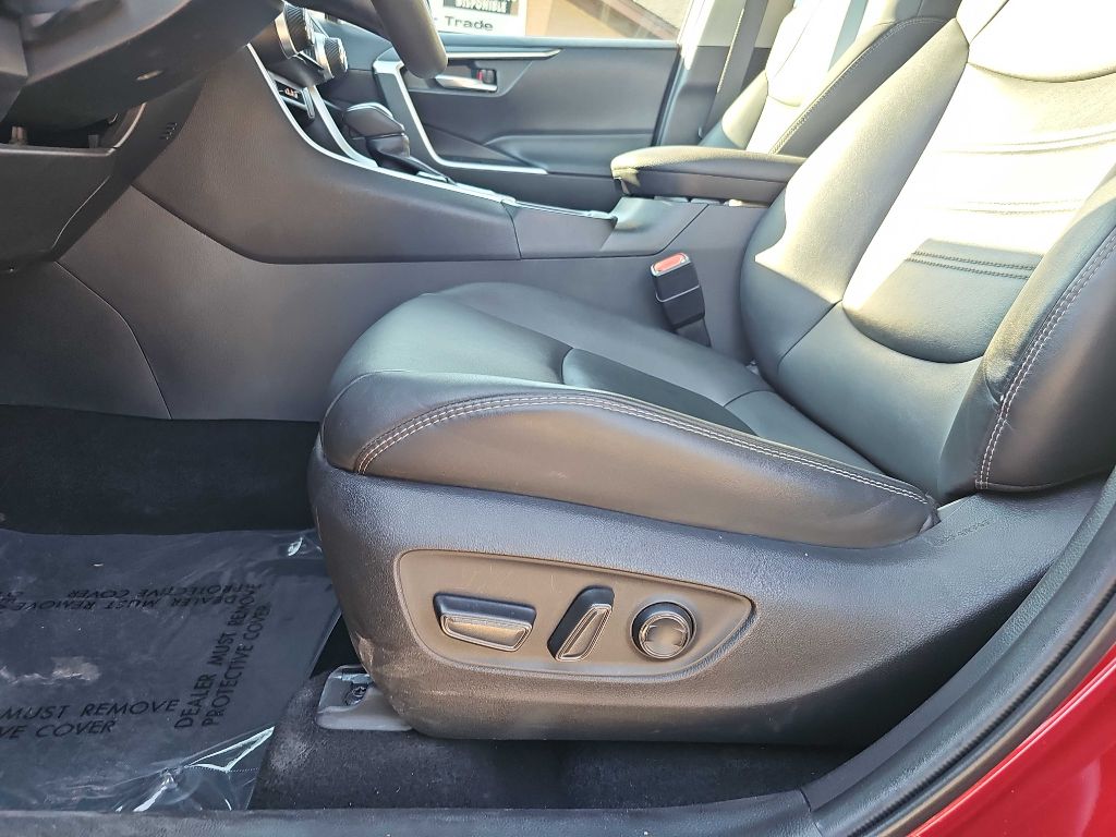 Photo 20 of this TOYOTA RAV4