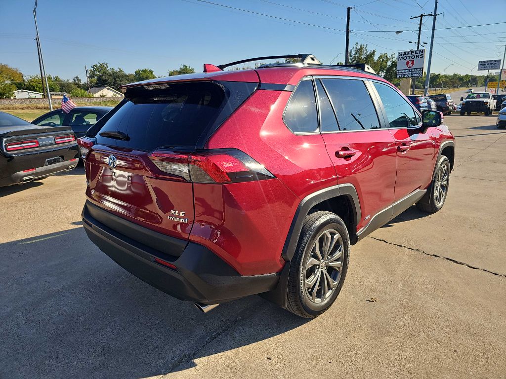 Photo 2 of this TOYOTA RAV4